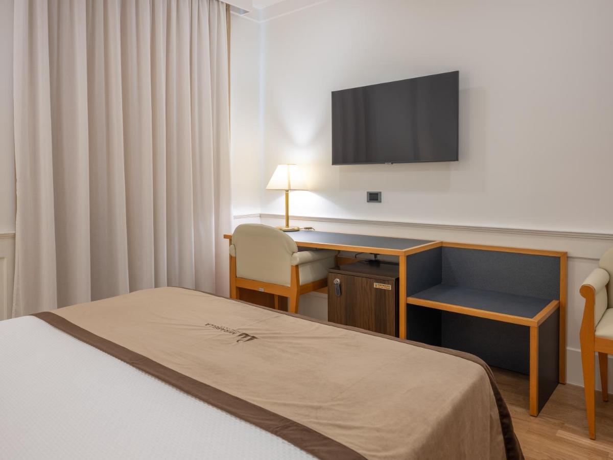 Mirabella Hotel Mirabella Eclano エクステリア 写真