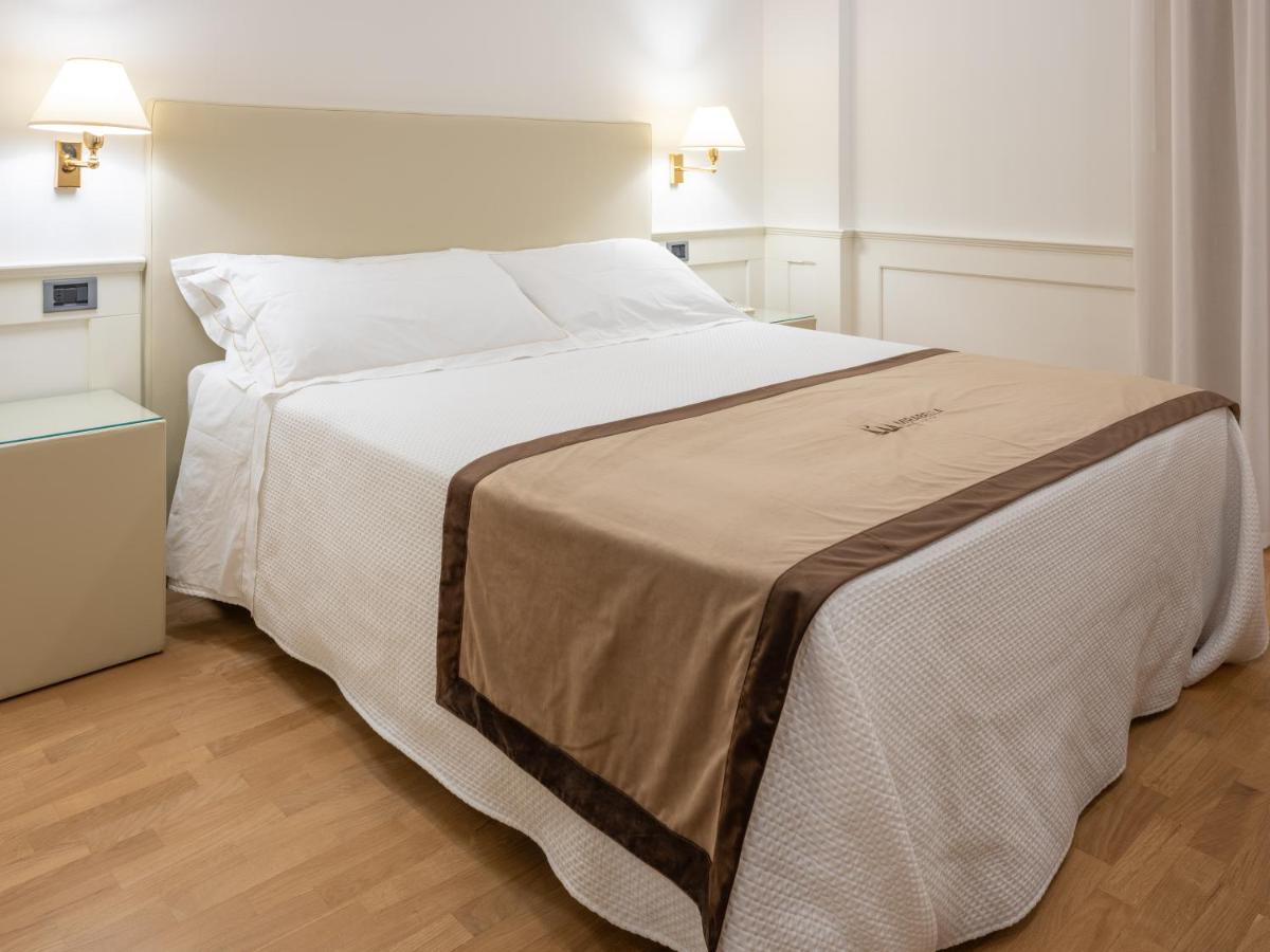Mirabella Hotel Mirabella Eclano エクステリア 写真