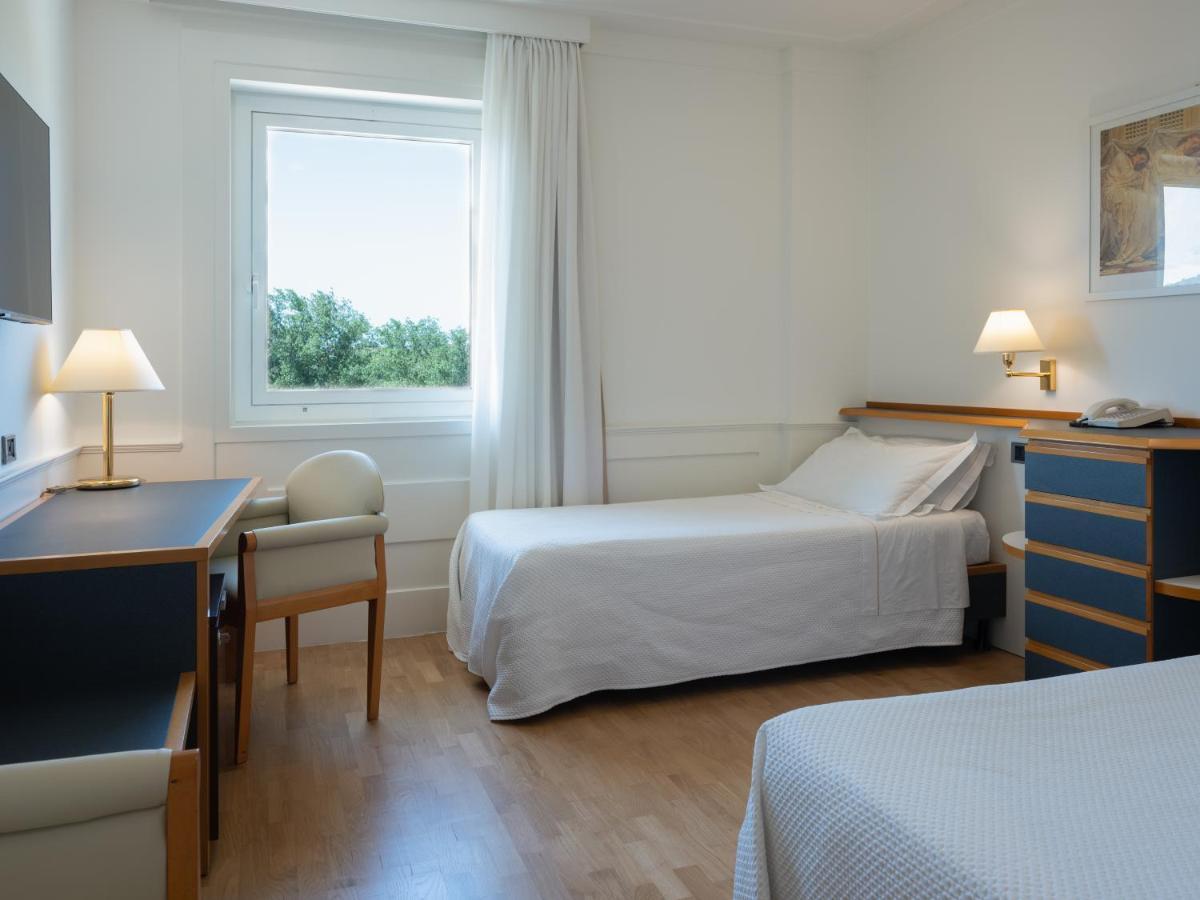 Mirabella Hotel Mirabella Eclano エクステリア 写真
