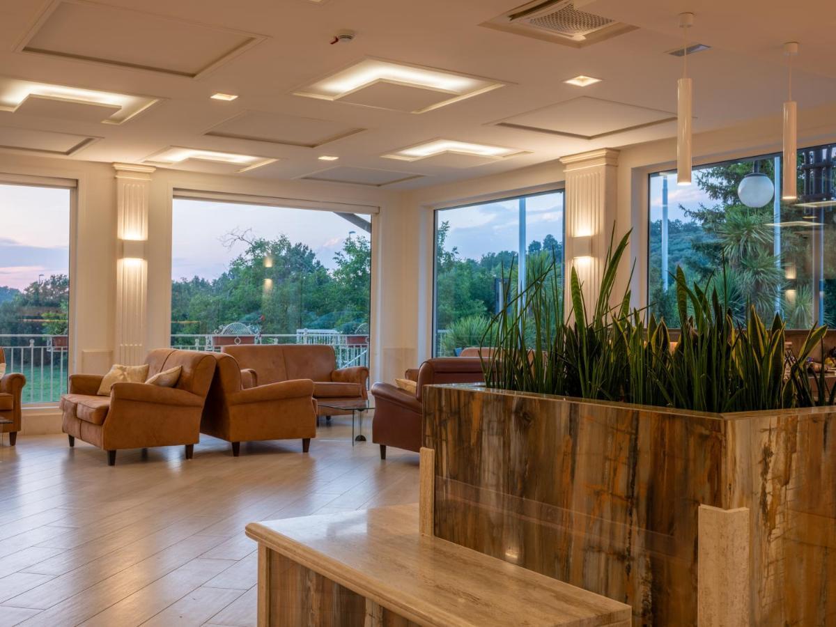 Mirabella Hotel Mirabella Eclano エクステリア 写真