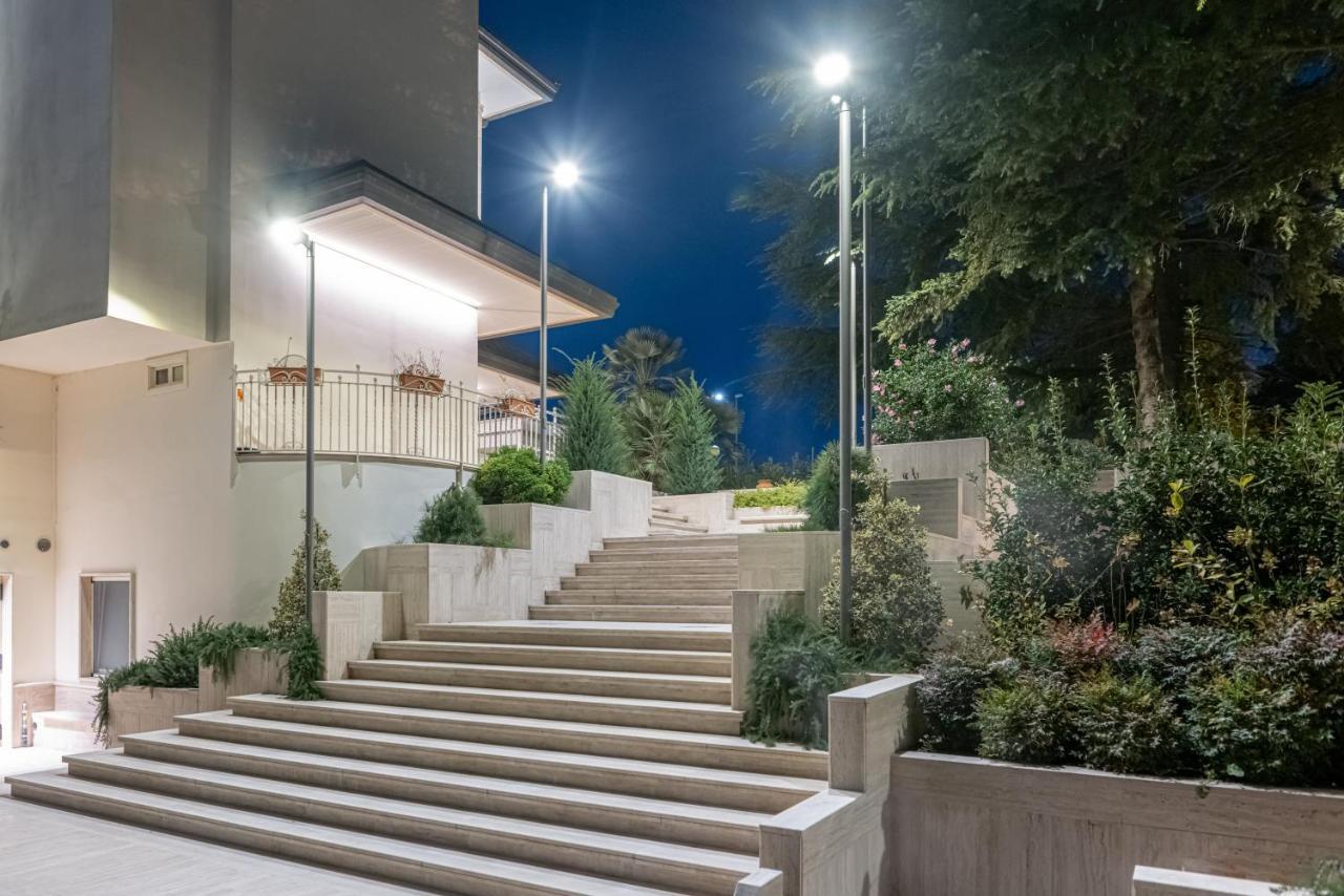 Mirabella Hotel Mirabella Eclano エクステリア 写真