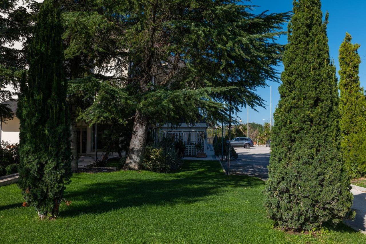 Mirabella Hotel Mirabella Eclano エクステリア 写真